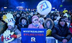 Reporter wybrał się pociągiem do Chełma. To usłyszał od fanów Republiki
