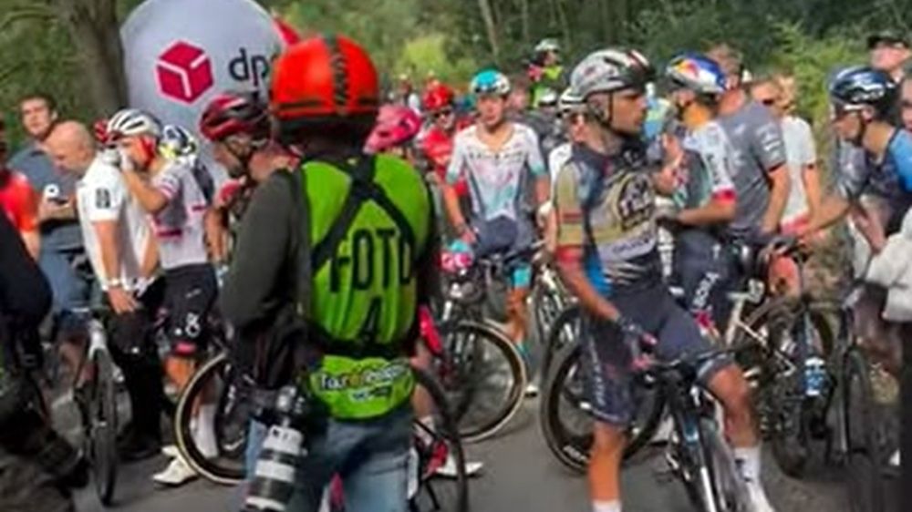 Instagram / Tour de Pologne / Na zdjęciu: kolarze podczas wstrzymanego 82. Tour de Pologne