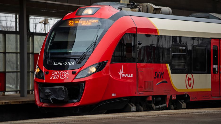 kolej, pkp, polska, skm, szybka kolej miejska, warszawa, koleje mazowieckie, pesa, dart, newag, impuls, bilet, peron, podróż, zima, konduktor, pasażer, tory, transport, pasażerski, towarowy, miejscówka, stadler, intercity, lokomotywa, przewozy, dworzec, przewóz, elektryczny, tor, silnik, cargo, ruch, moc