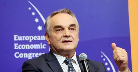 Sposób na uniezależnienie się od Rosji. Waldemar Pawlak: to proste, trzeba stawiać na OZE