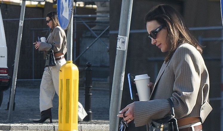 Sara Boruc parkuje w niedozwolonym miejscu