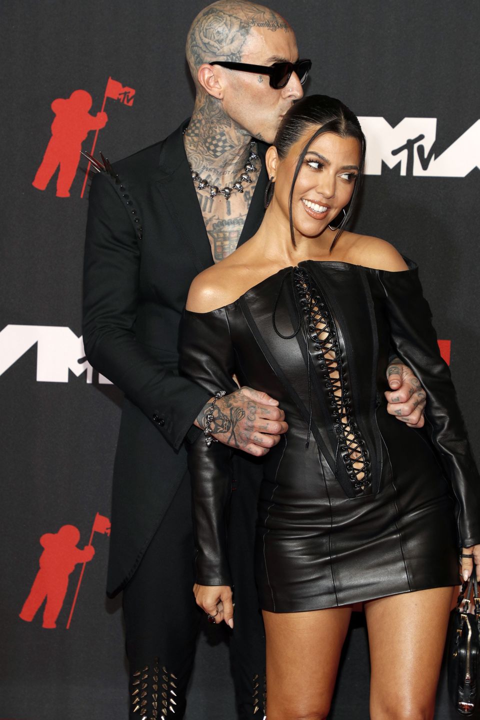 Kourtney Kardashian i Travis Barker na MTV VMA