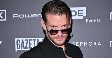 Fabijański SZUKA MIŁOŚCI na Tinderze, bo nie chce kobiety z show-biznesu: "Potem przechodzimy na Instagram, aby wiedziała, że ma ZE MNĄ do czynienia"