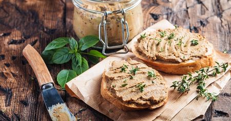 Kaszubskie smarowidło do chleba. Może konkurować nawet ze sklepowym pasztetem
