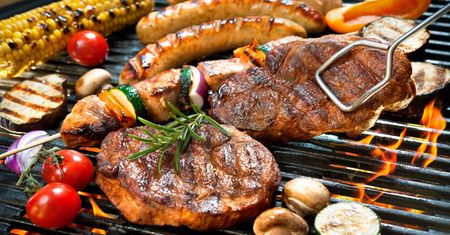Zaszalałeś przy grillu? Tak przyniesiesz ulgę swojej wątrobie