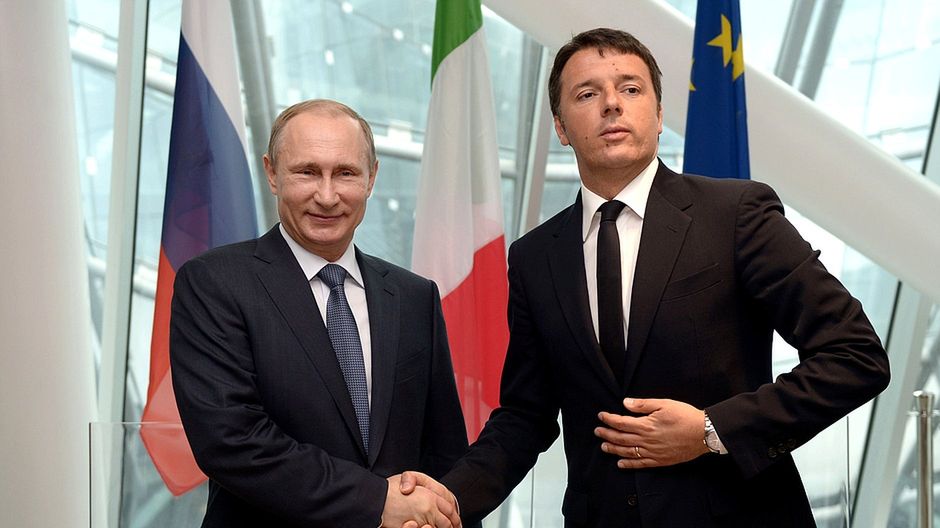 Władimir Putin i Matteo Renzi (po prawej)