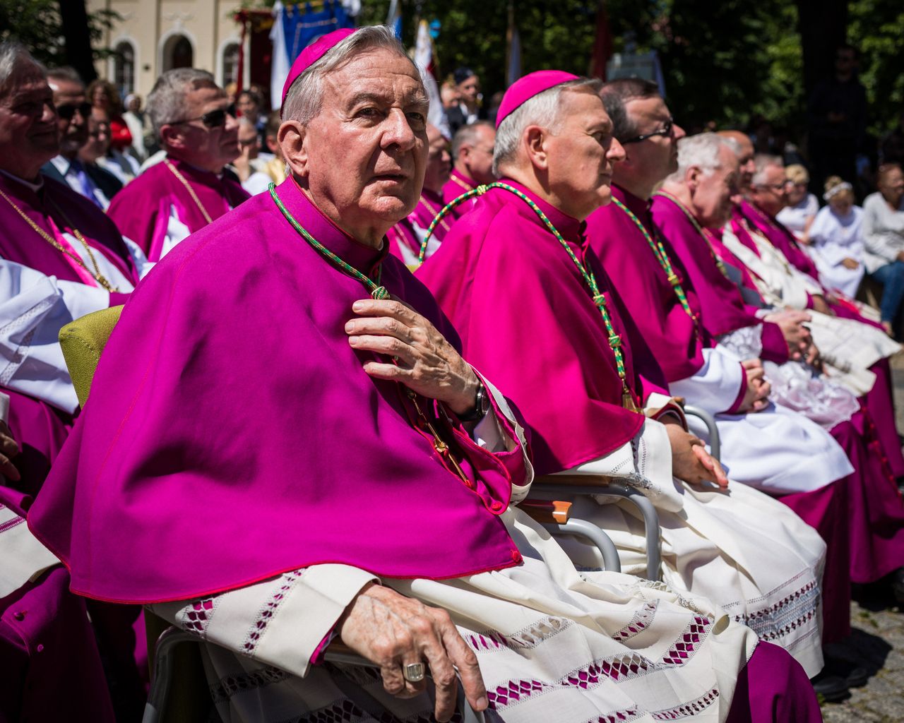 Abp. Paetz ma zostać pochowany w katedrze. Jest list sprzeciwu