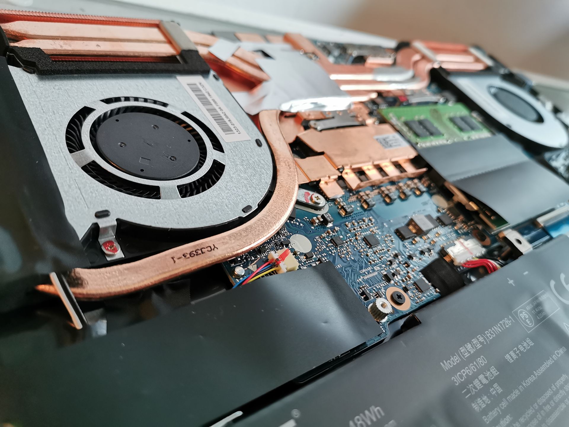 ASUS TUF Gaming FX505DU – test. Laptop dla graczy z procesorem AMD i grafiką Nvidii 5