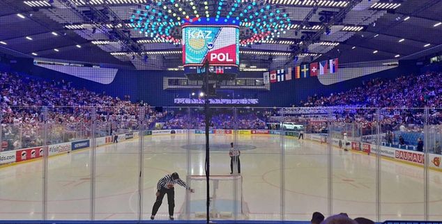 Wszystko gotowe na drugą tercję (fot. Łukasz Witczyk)