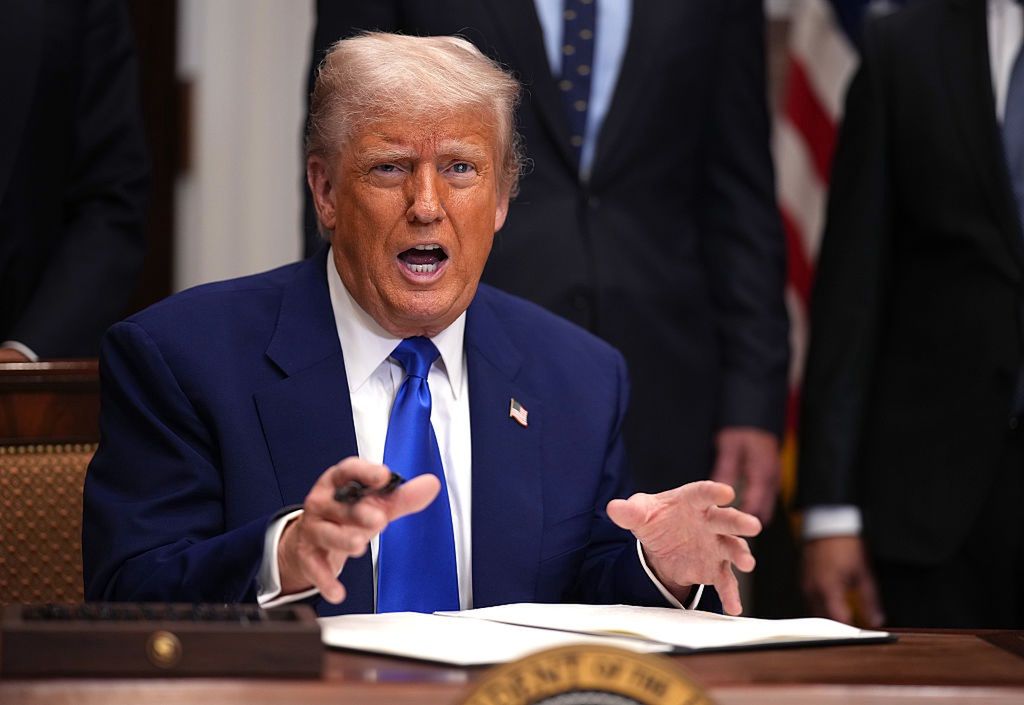 "Uniknąć gospodarczej katastrofy". Trump chce zniesienia limitu