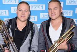 Bracia Golec w ogniu krytyki. Fani zapowiadają bojkot i żądają, by pieniądze przeznaczyli na szpitale