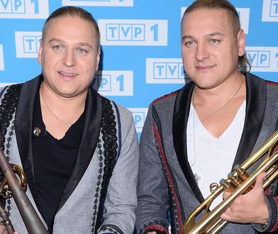 Bracia Golec w ogniu krytyki. Fani zapowiadają bojkot i żądają, by pieniądze przeznaczyli na szpitale