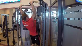 Piszczek i Milik zmierzyli się na siłowni. Wynik był zaskakujący. Zobacz film