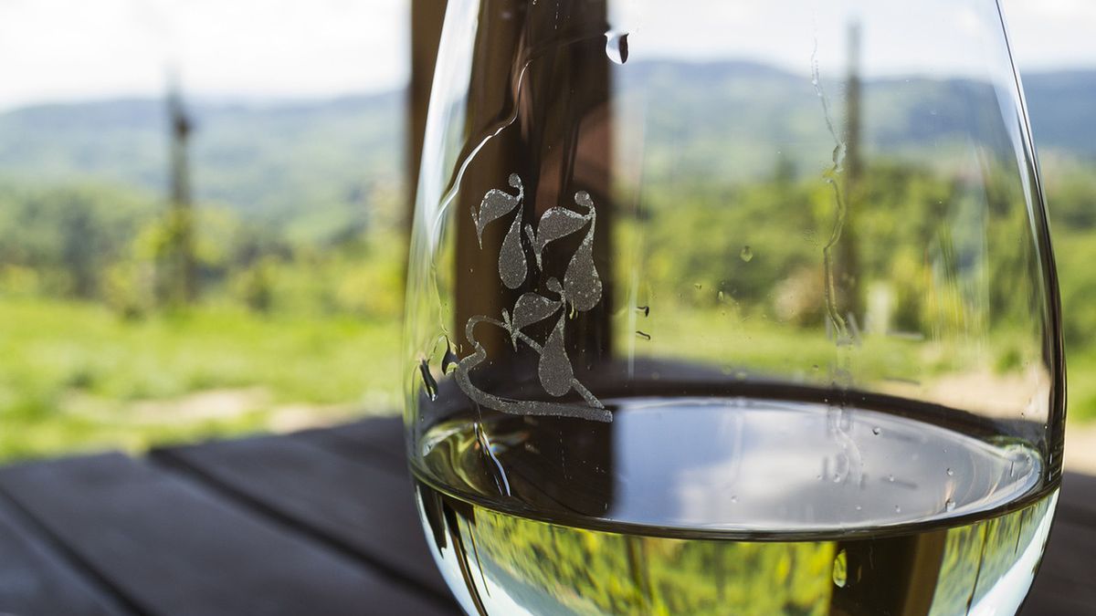 Czy po winie bezalkoholowym kierowca będzie trzeźwy?