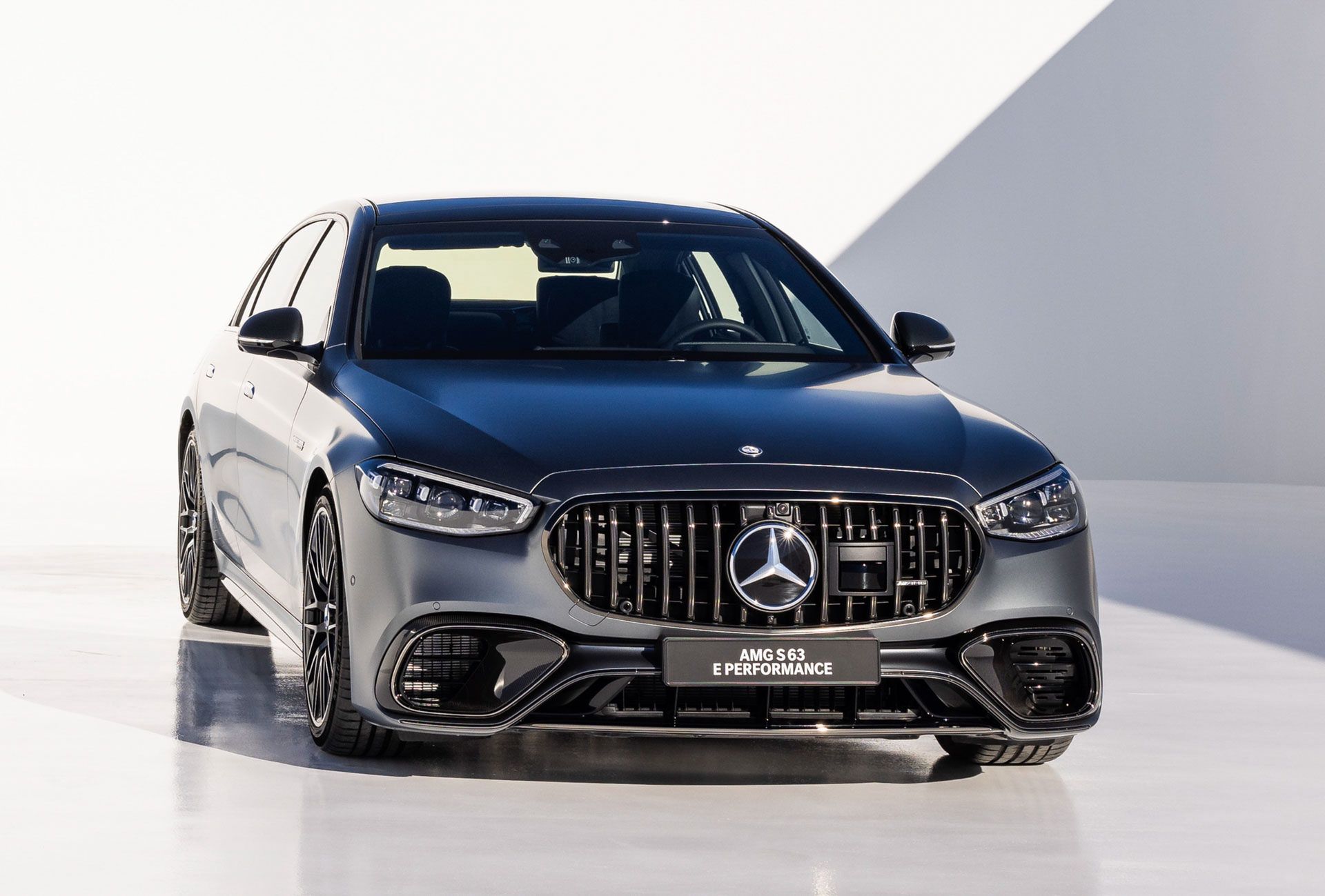 Mercedes-AMG S63 E-Performance