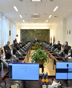 Awantura w KRS. Piebiak i Nawacki walczą o awans