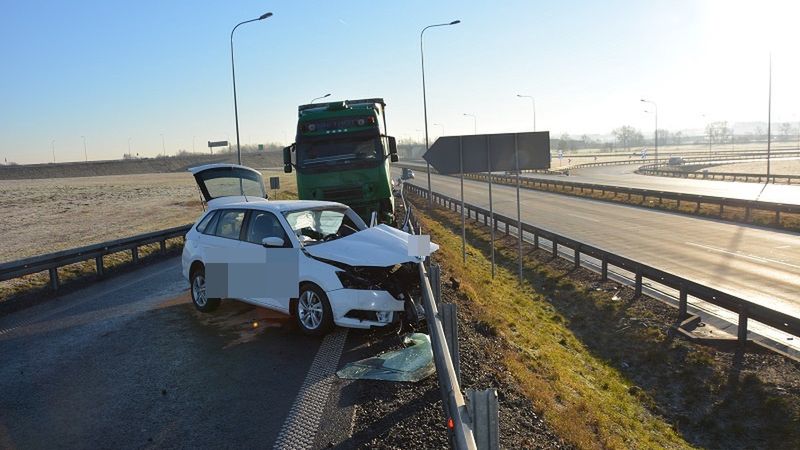 Legnica. Tragiczny wypadek na autostradzie A4. Kierowca nie żyje