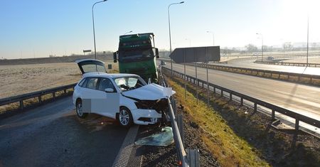 Legnica. Tragiczny wypadek na autostradzie A4. Kierowca nie żyje