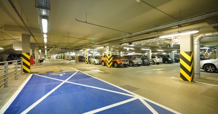 Warszawa. Parking pod pl. Krasińskich jak nowy. Koniec remontu