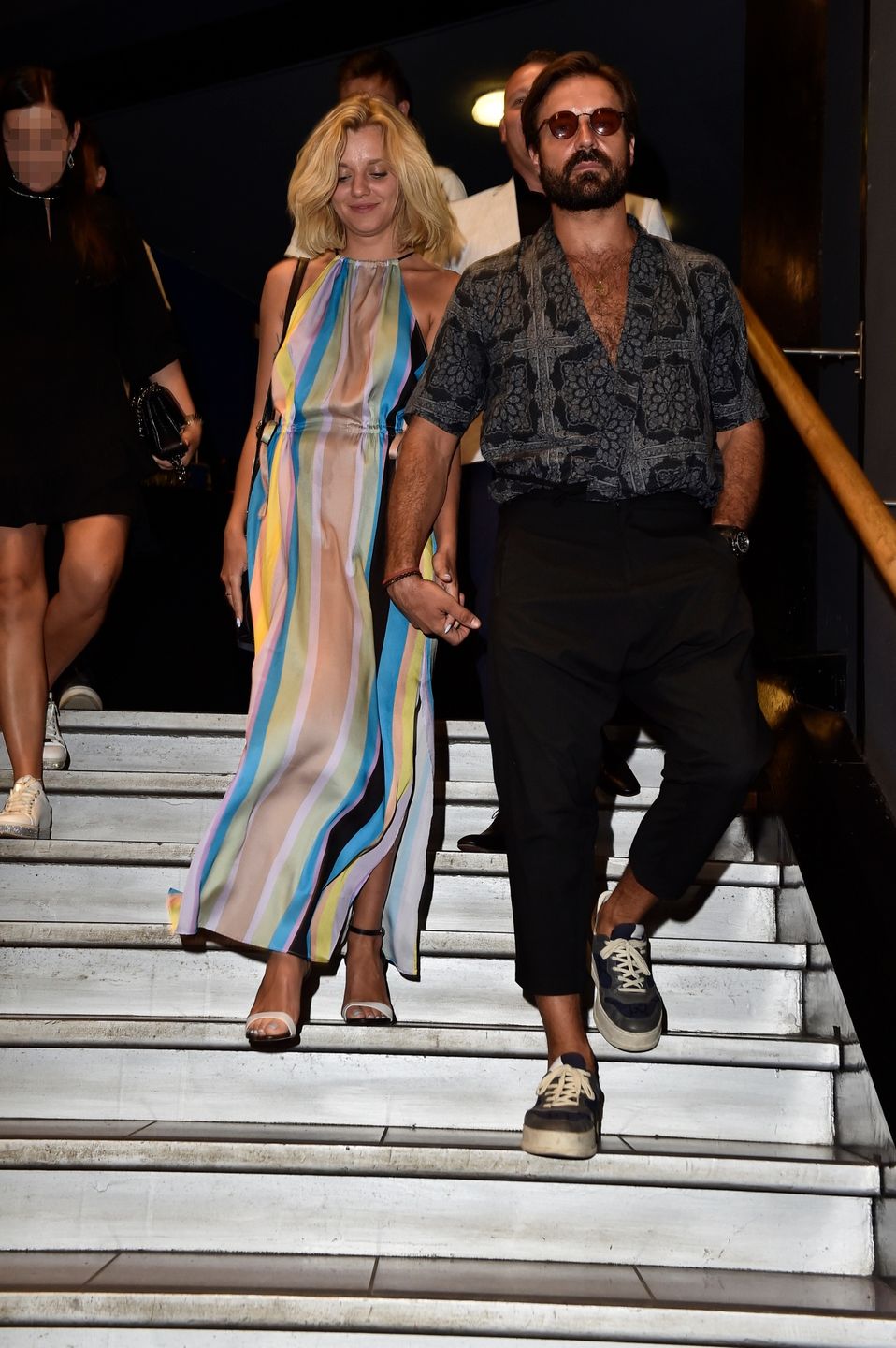 Piotr Stramowski z ukochaną na premierze filmu