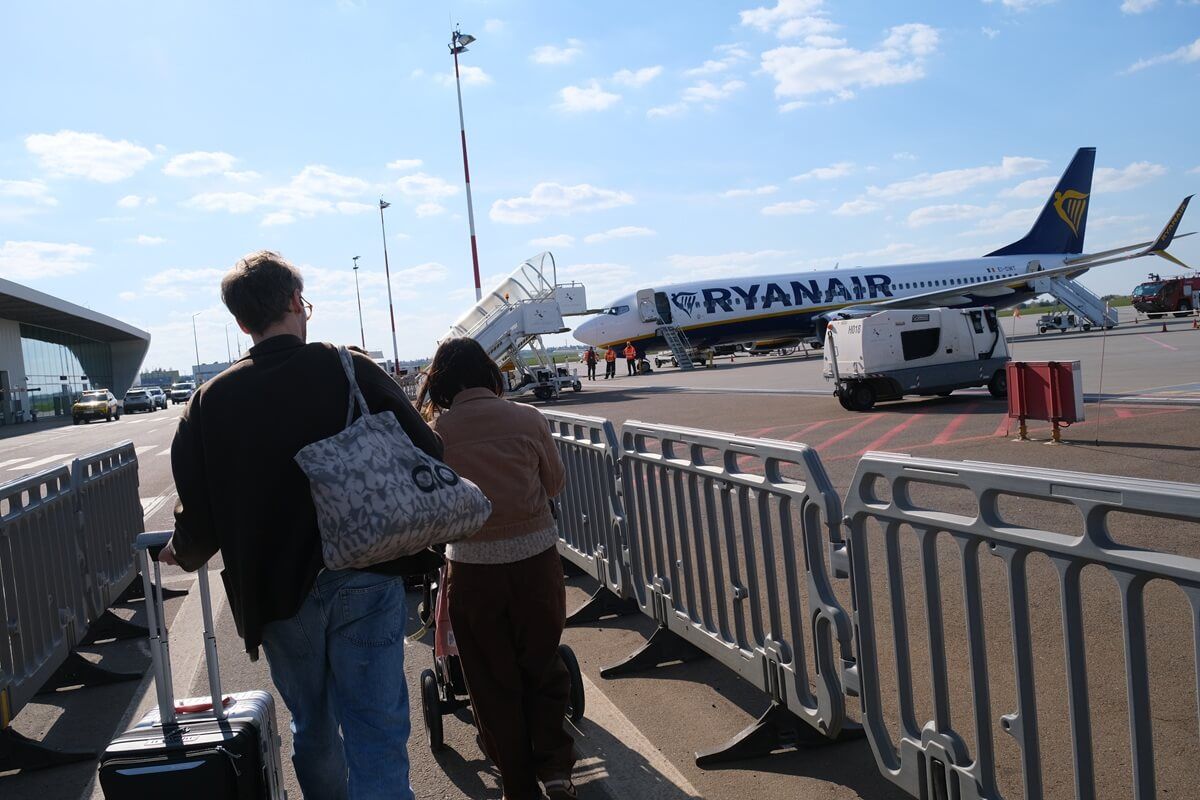 Samolot Ryanair na lotnisku w Świdniku