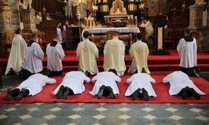 Historyczna decyzja metropolity lubelskiego. Żonaci mężczyźni jako duchowni