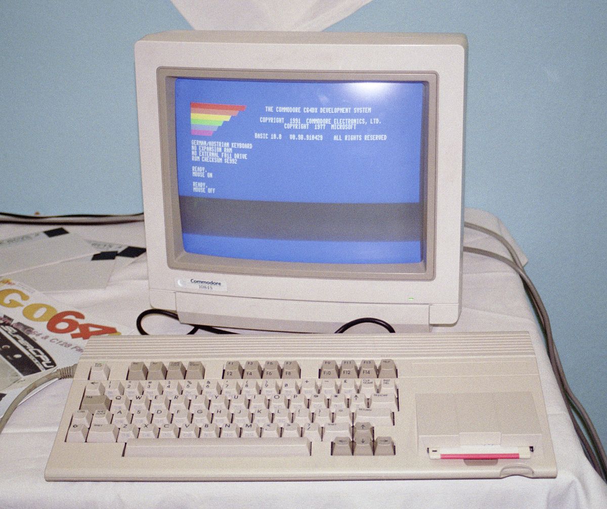 Commodore 65. Źródło: Olaf1541 (CC BY 2.5)