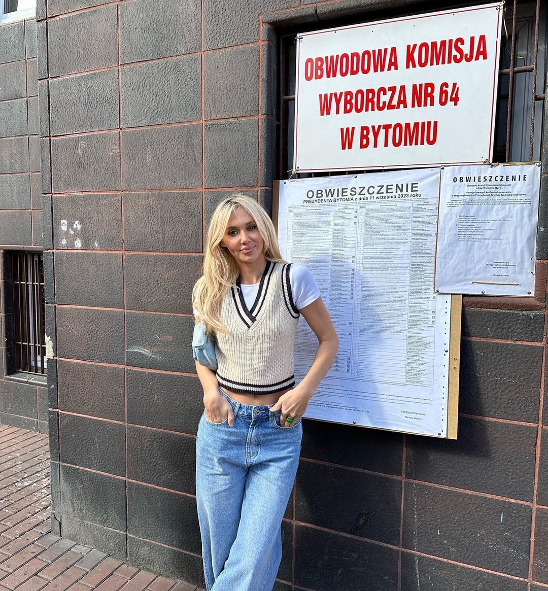 Kasia Moś w modnych jeansach