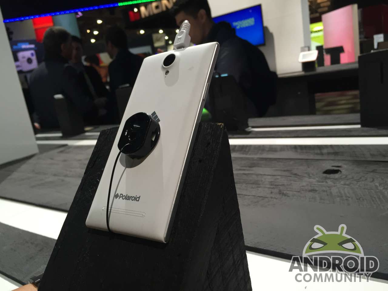 Smartfon do selfie i niedrogie tablety, czyli Polaroid na CES 2015 13