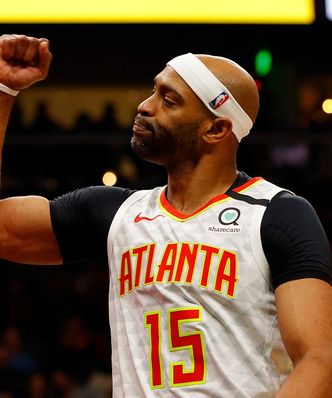 Vince Carter doceniony w wyjątkowy sposób. I to przez dwa kluby