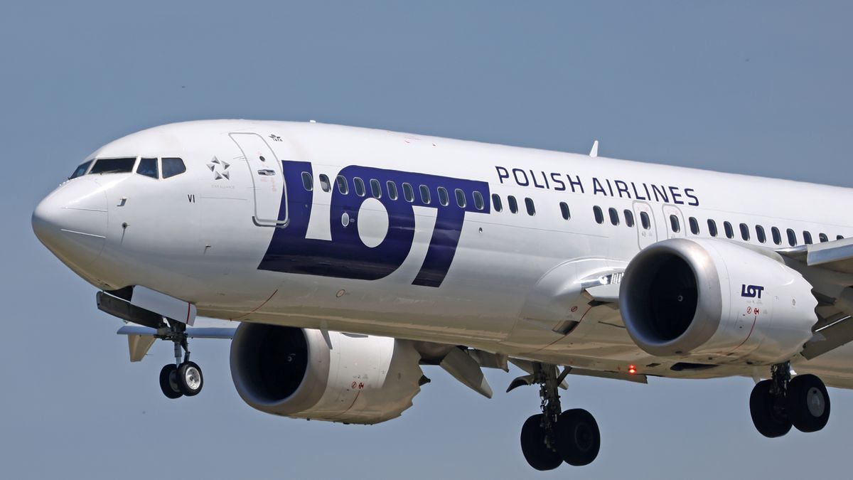 A LOT Boeing 737 MAX 8 lands at Barcelona-El Prat Airport in Barcelona, Spain, on May 21, 2025. (Photo by Joan Valls/Urbanandsport/NurPhoto via Getty Images) -- (Photo by Urbanandsport/NurPhoto via Getty Images)