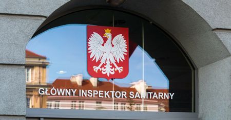 Ołów i kadm na kubkach. Firma reaguje po ostrzeżeniach GIS