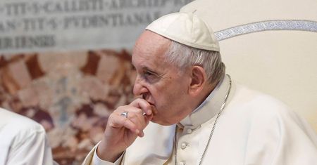 Papież o "szczekaniu NATO". Co zrobi Polska? Mamy stanowisko MSZ