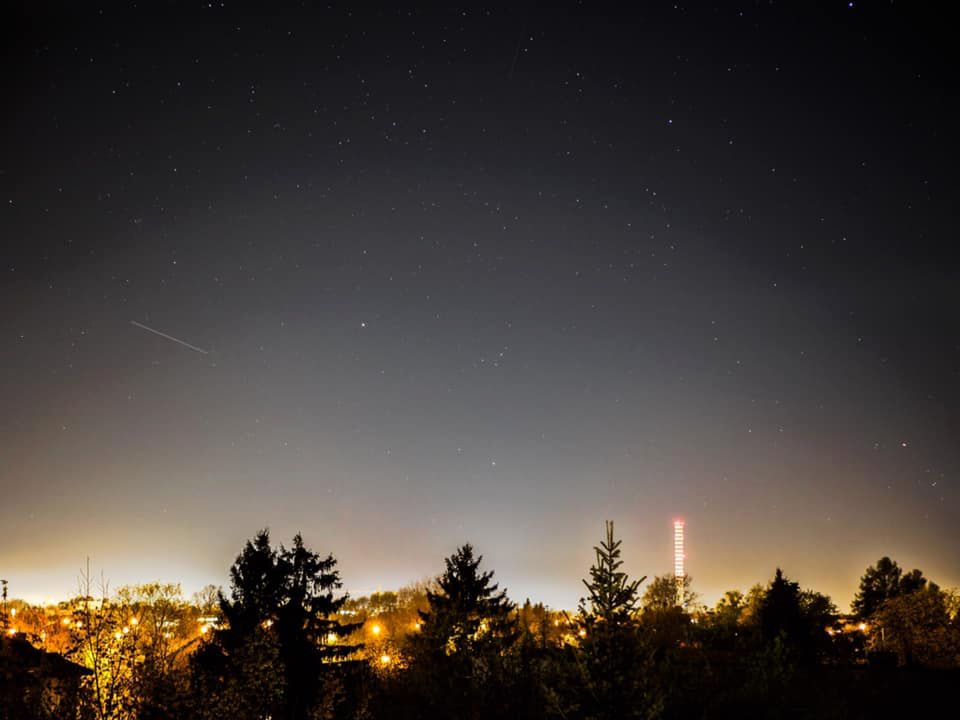 Falcon 9 na polskim niebie: Nasi czytelnicy ujęli rakietę wynoszącą satelity Starlink 3