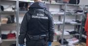 7 tysięcy podróbek za ponad 5 milionów – policja i KAS rozbiły gang fałszywych ubrań sprzedawany na żywo