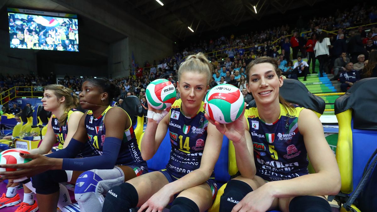 Materiały prasowe / LVF / Joanna Wołosz i Robin De Kruijf w barwach Imoco Volley Conegliano