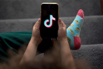 Pierwszy taki kraj na świecie. Social media nie dla osób poniżej 16. roku życia