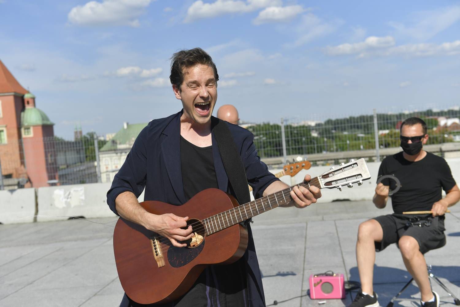 Krzysztof Zalewski - happening muzyczny na Placu Zamkowym