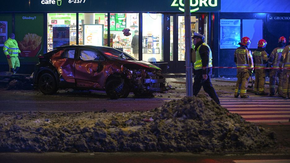 Tragiczny wypadek w Warszawie – nie żyje dziecko potrącone na przejściu dla pieszych