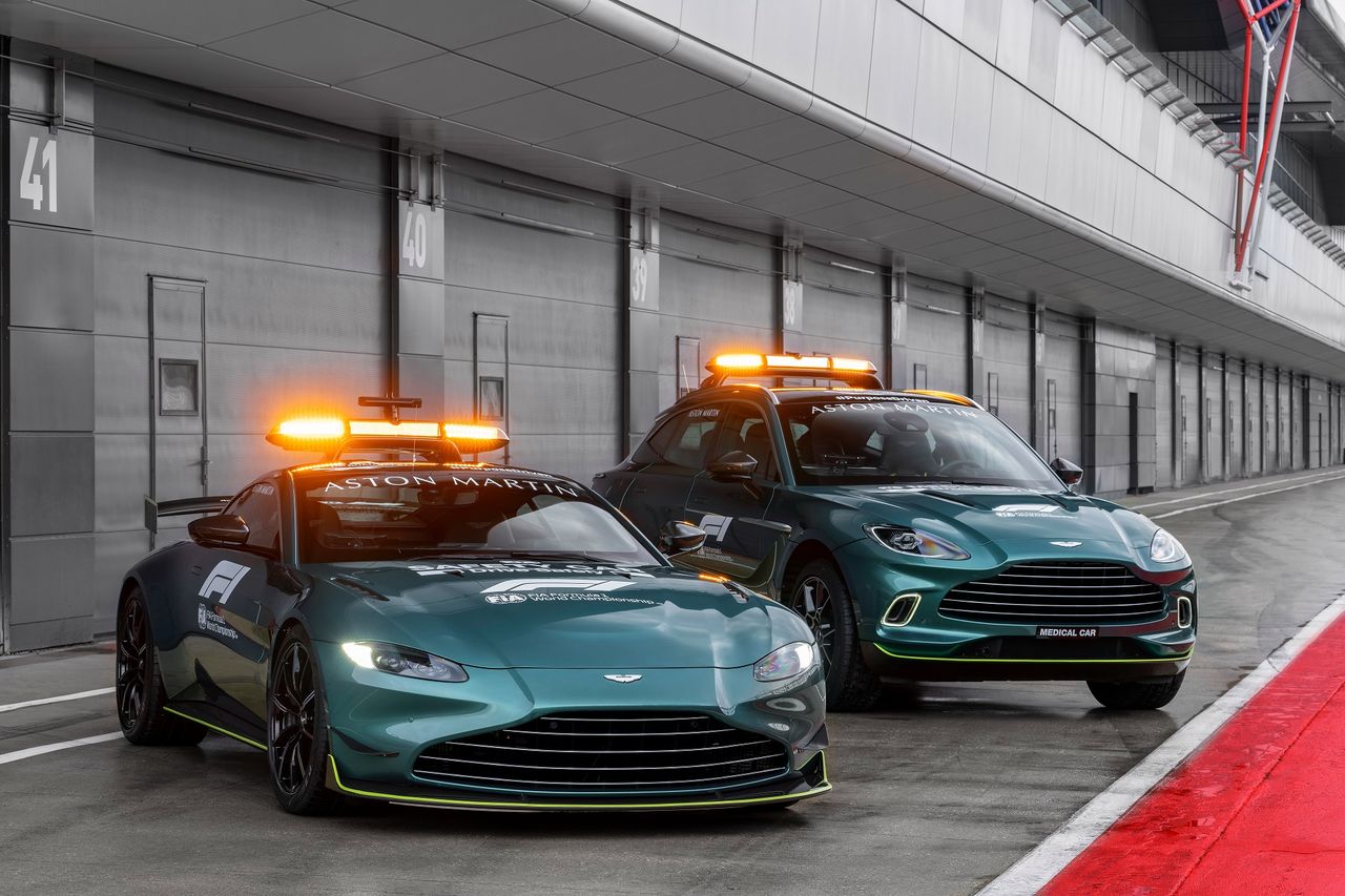 Aston Martin Vantage i DBX jako Samochody Bezpieczeństwa w Formule 1