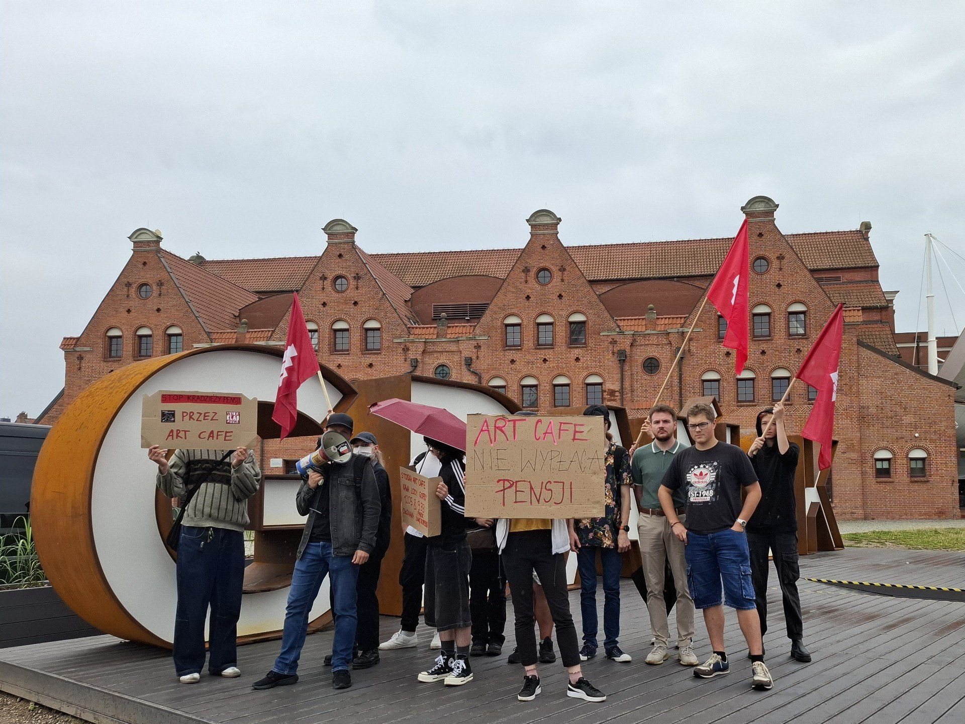 Pikieta na Jarmarku Św. Dominika 3 sierpnia 2025 roku.