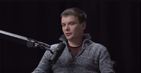 Zrzucił habit. Na pierwszą randkę umówił się jako ksiądz