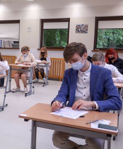 Powrót dzieci do szkół. Ekspert o sytuacji uczniów podczas pandemii