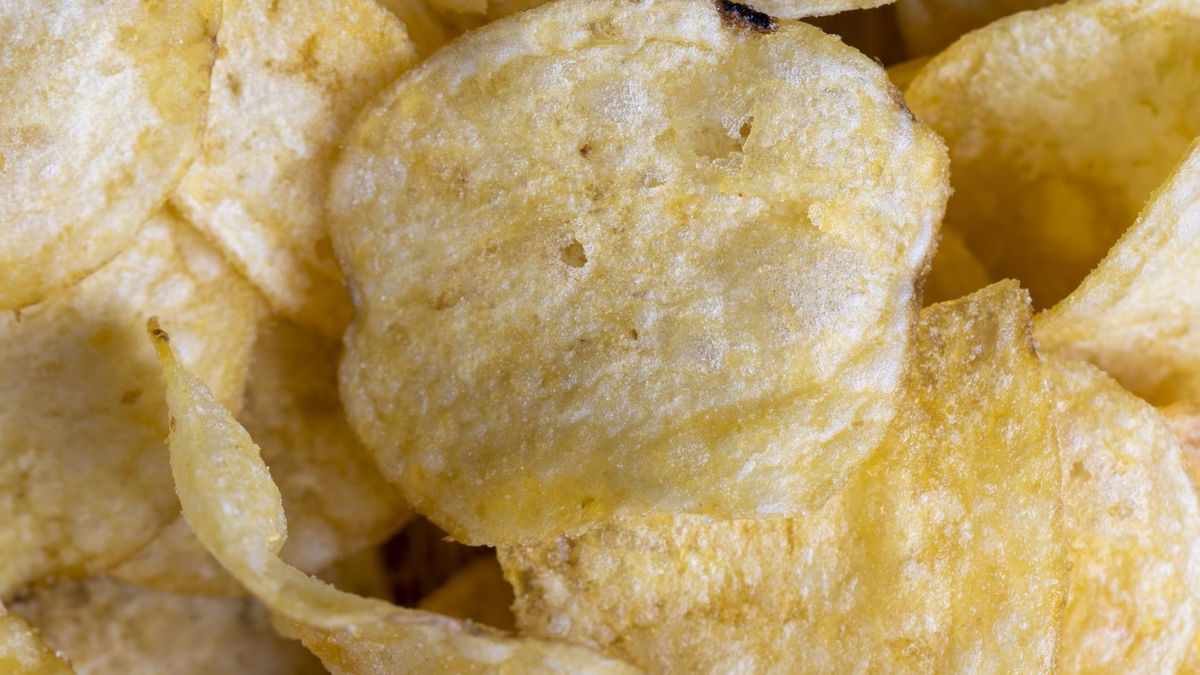 Częste sięganie po te przekąski to gotowy przepis na udar, demencję i zawał