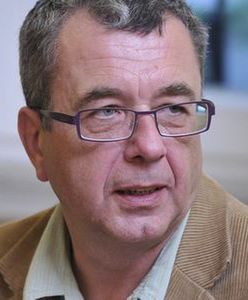 Grzegorz Miecugow daje popalić politykom