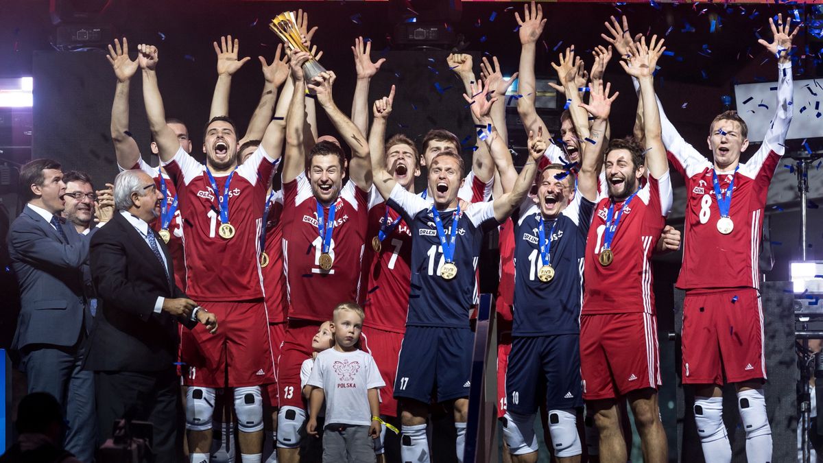 siatkarska reprezentacja Polski ze złotymi medalami mistrzów świata