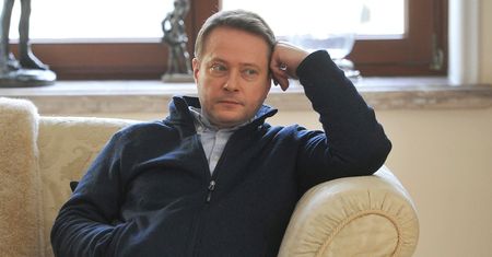"Ojciec Mateusz": Dzięki serialowi TVP Artur Żmijewski został milionerem?!