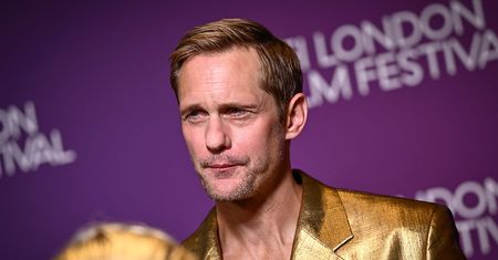 Alexander Skarsgård w przezroczystych butach. W sieci zawrzało