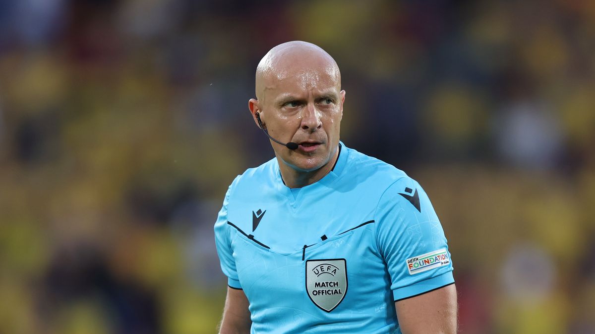 Getty Images / James Baylis - AMA / Contributor / Na zdjęciu: Szymon Marciniak