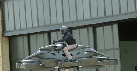 Latający ścigacz XTurismo Aerwins wystartował nad drogi. Zamienisz na niego swój motocykl?